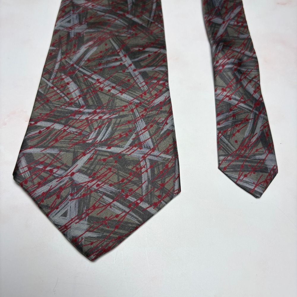 STRATHMORE by Richman All Silk‎ Necktie Italian Made Abstract Red Gray Pattern